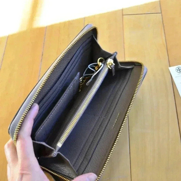 Tory Burch Britten Zip Continental Wallet Portobello - Picture 7 of 7